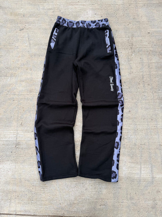 “Lonely leopard” sweats