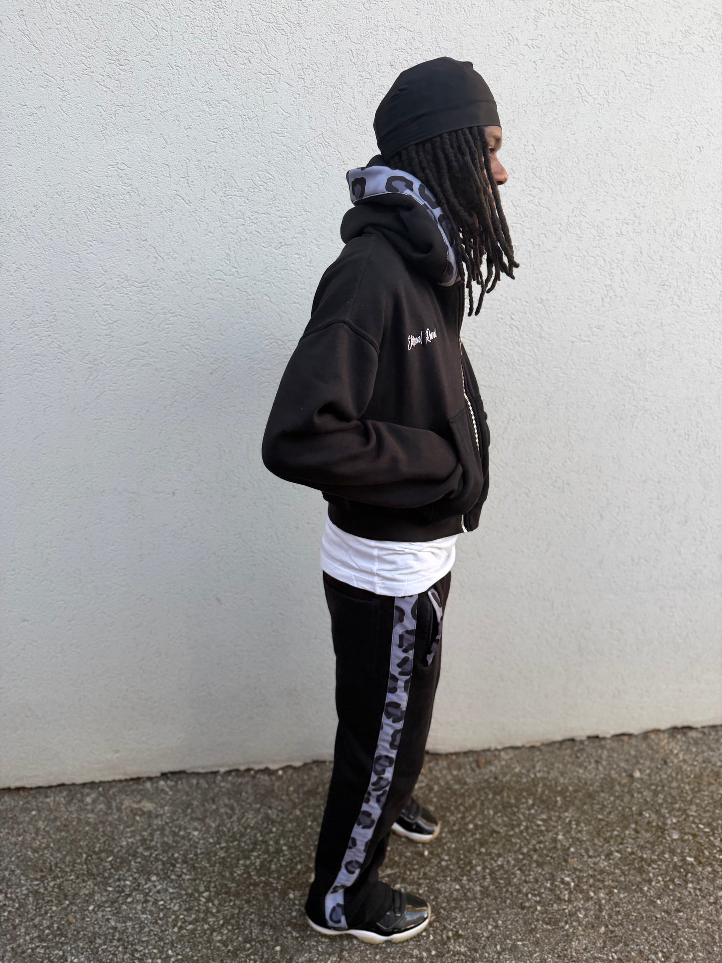 “Lonely leopard” sweatsuit